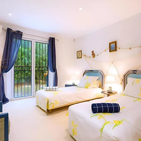 Les Arbousiers - Luxury With 25m Pool & Sea-view Rooftop Willa